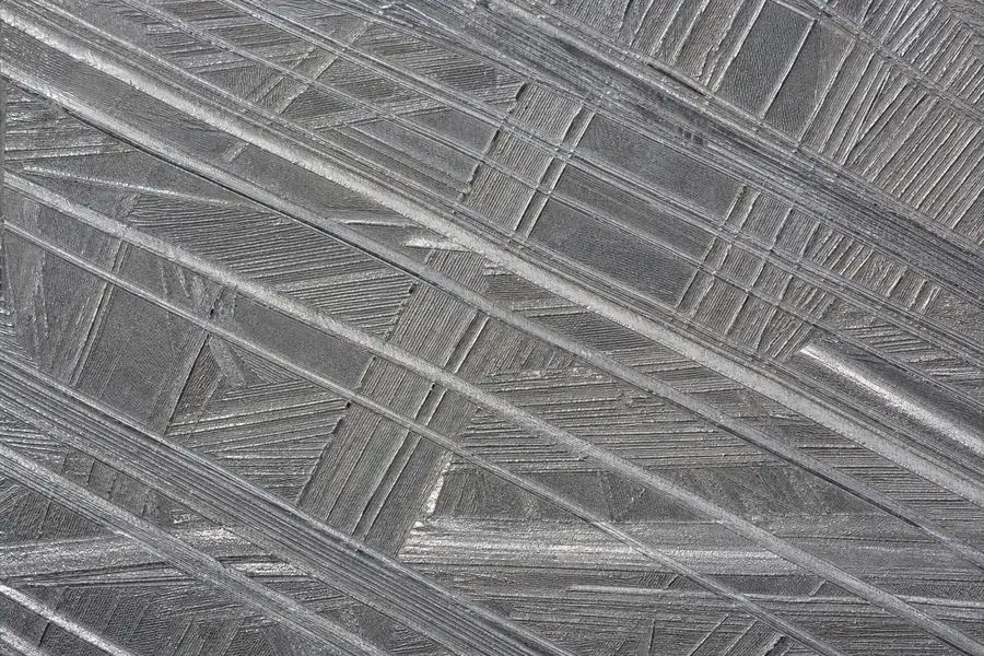 Extreme macro of the Widmanstatten crosshatch pattern